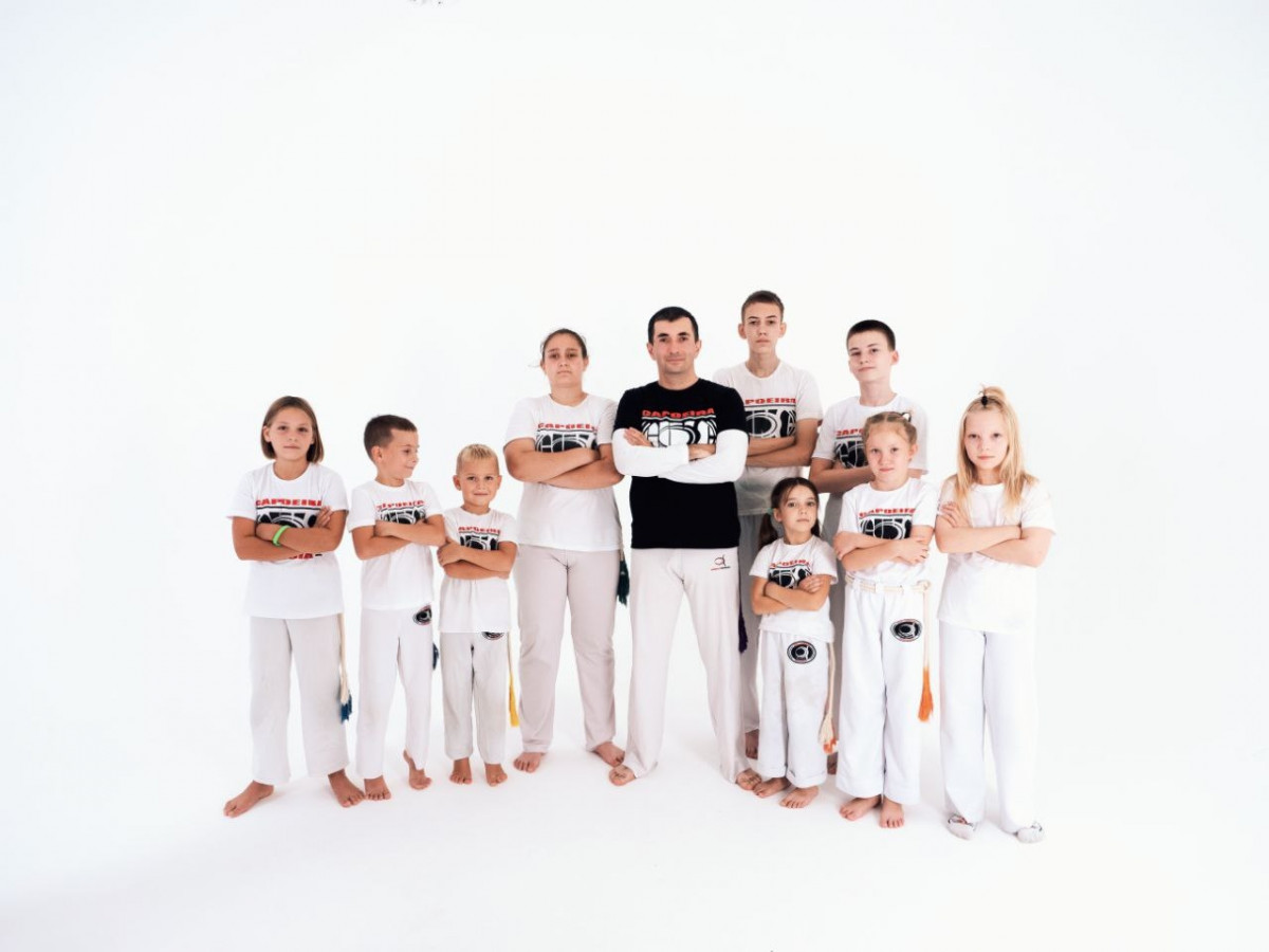 zanyatiya-kapoejra-dlya-detej